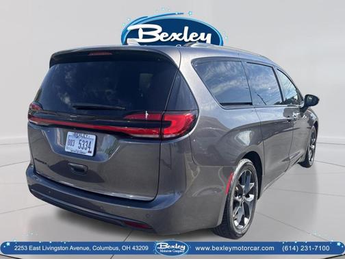 2021 Chrysler Pacifica Touring