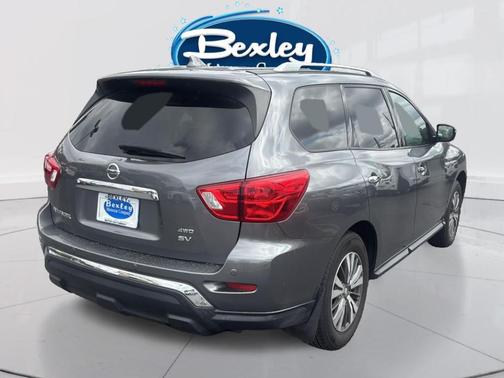 2020 Nissan Pathfinder SV