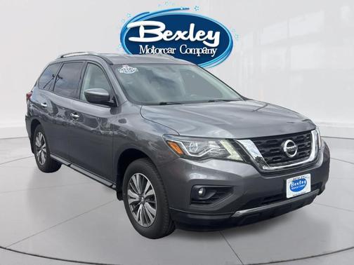 2020 Nissan Pathfinder SV