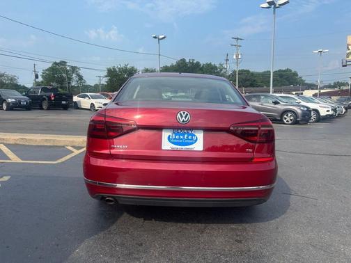 2018 Volkswagen Passat 2.0T S