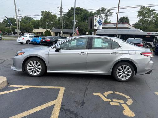 2020 Toyota Camry LE