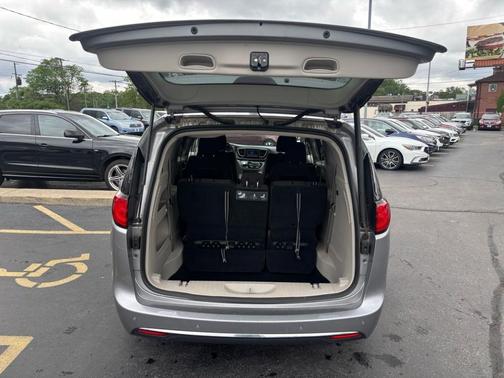 2018 Chrysler Pacifica Touring Plus