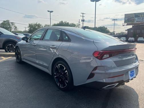 2022 Kia K5 GT-Line