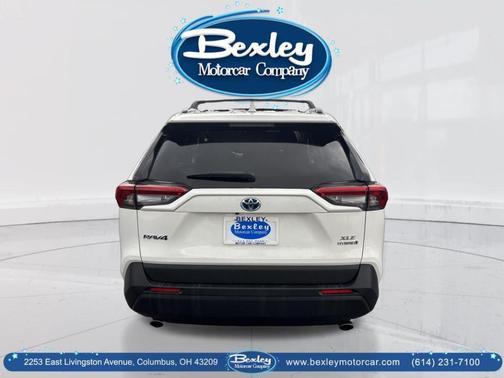 2022 Toyota RAV4 Hybrid XLE