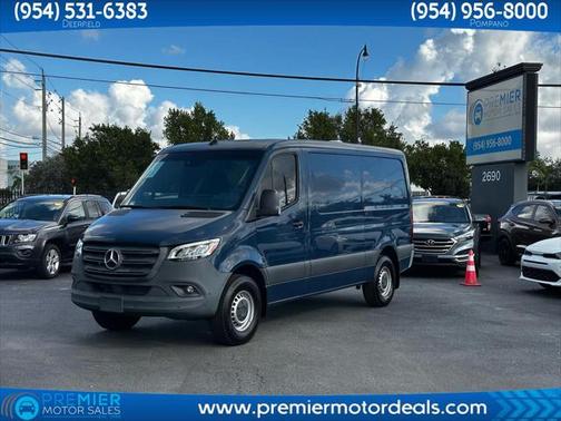 2022 Mercedes-Benz Sprinter 2500 Standard Roof