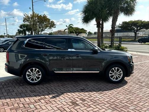 2021 Kia Telluride LX
