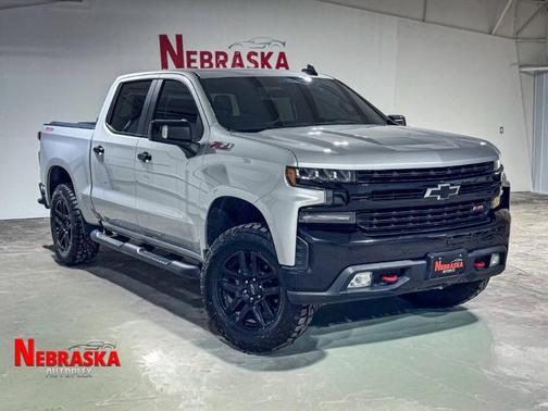 Silver Ice Metallic 2019 Chevrolet Silverado 1500 LT Trail Boss