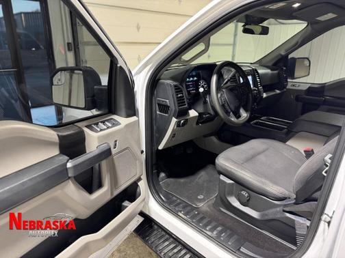 Oxford White 2018 Ford F-150 Lariat