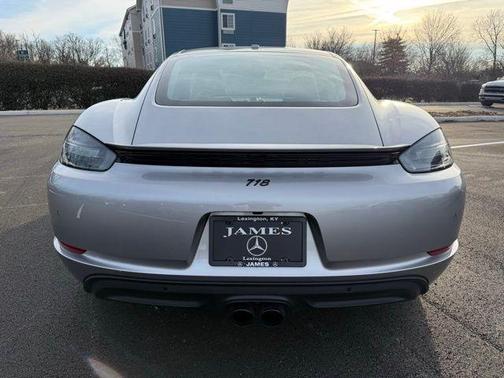 2024 Porsche 718 Cayman Style Edition