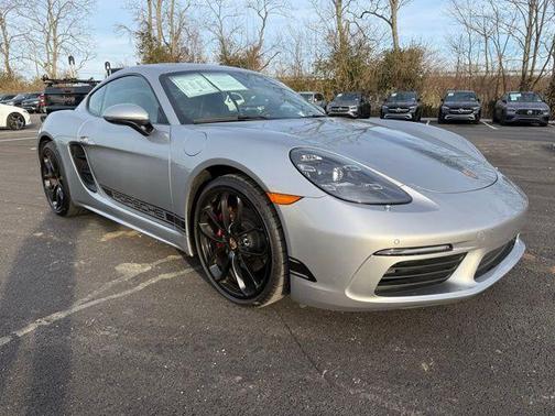 2024 Porsche 718 Cayman Style Edition