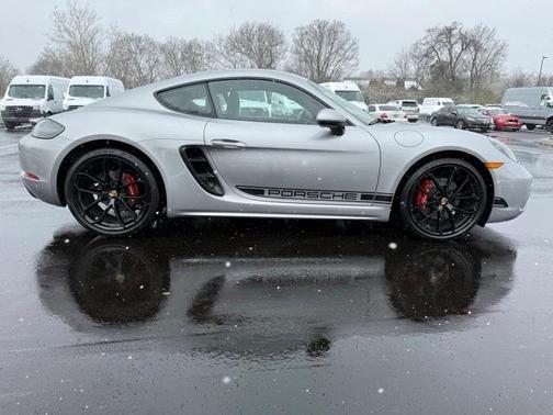 2024 Porsche 718 Cayman Style Edition