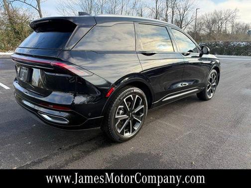 2024 Lincoln Nautilus Reserve