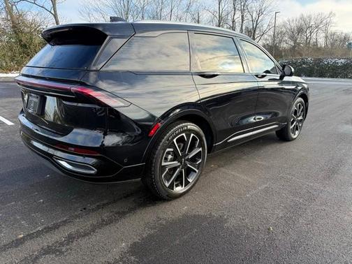 2024 Lincoln Nautilus Reserve