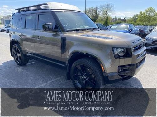 2024 Land Rover Defender P400 X-Dynamic SE
