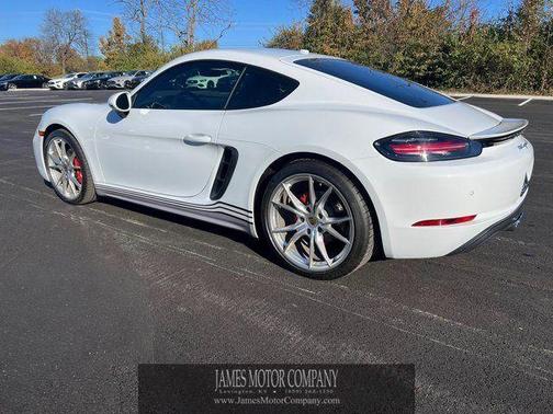2022 Porsche 718 Cayman S