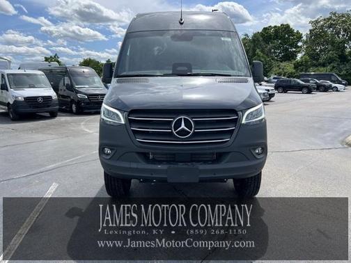 2025 Mercedes-Benz Sprinter 2500 Standard Roof