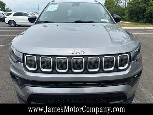 Billet Silver Metallic Clearcoat 2022 Jeep Compass Latitude