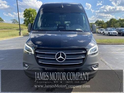 2025 Mercedes-Benz Sprinter 2500 144 WB Standard Roof Passenger