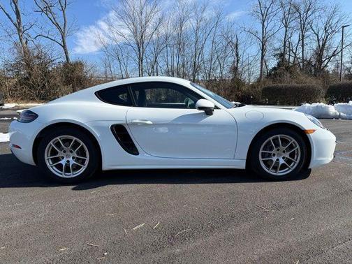 2024 Porsche 718 Cayman Base