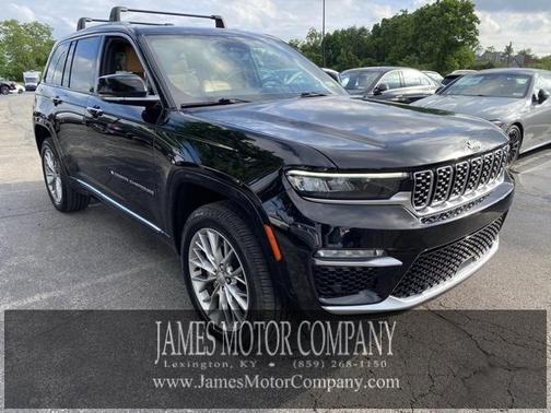 2022 Jeep Grand Cherokee Summit