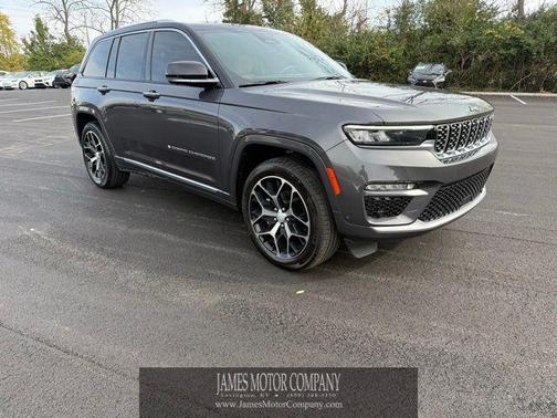 2022 Jeep Grand Cherokee Summit