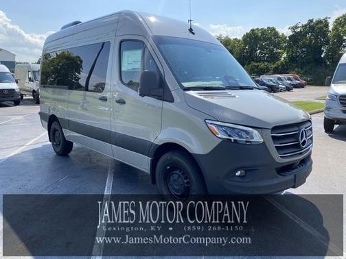 2025 Mercedes-Benz Sprinter 2500 144 WB Standard Roof Passenger