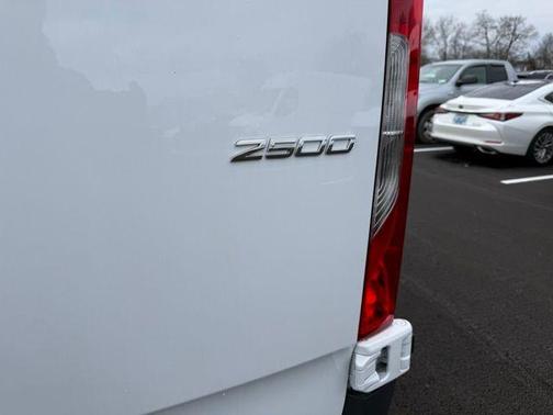 2025 Mercedes-Benz Sprinter 2500 144 WB