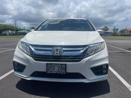 White Diamond Pearl 2019 Honda Odyssey EX