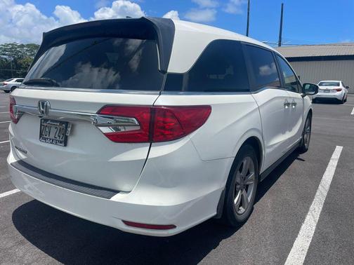 White Diamond Pearl 2019 Honda Odyssey EX