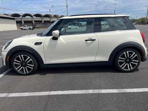 Pepper White 2022 MINI Hardtop Cooper S