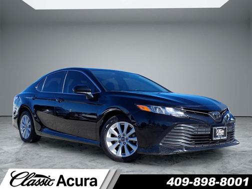 2019 Toyota Camry LE