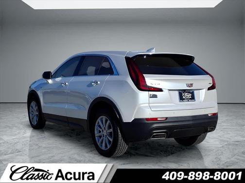 2023 Cadillac XT4 Luxury