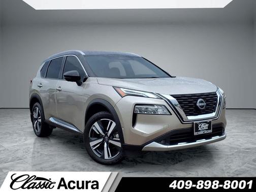 Champagne Silver Metallic/Super Black 2022 Nissan Rogue Platinum