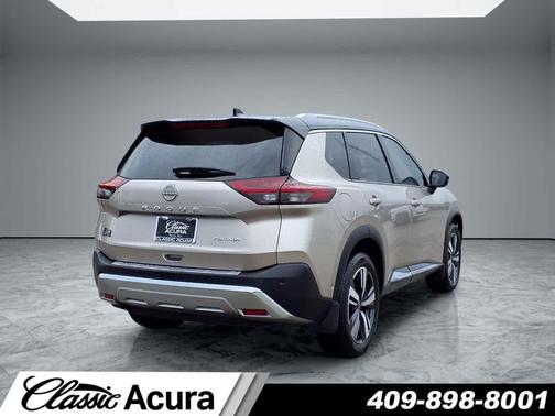 Champagne Silver Metallic/Super Black 2022 Nissan Rogue Platinum