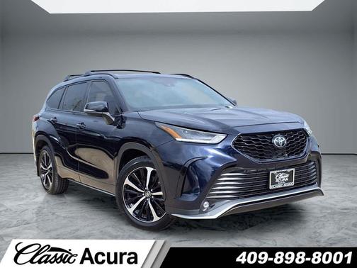 2022 Toyota Highlander XSE