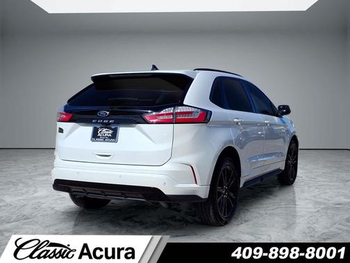 Star White Metallic Tri-Coat 2024 Ford Edge ST Line