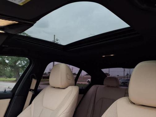 2022 BMW 330 330i