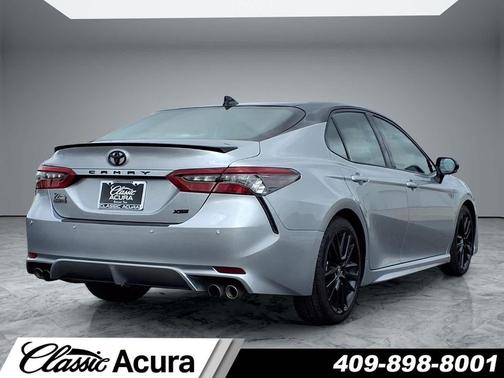 Celestial Silver Metallic 2023 Toyota Camry XSE