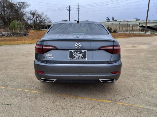 2021 Volkswagen Jetta 1.4T R-Line