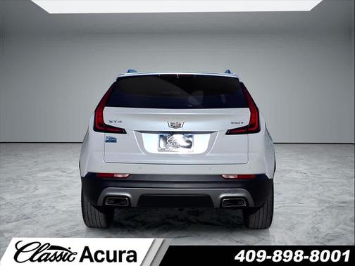 2022 Cadillac XT4 Premium Luxury