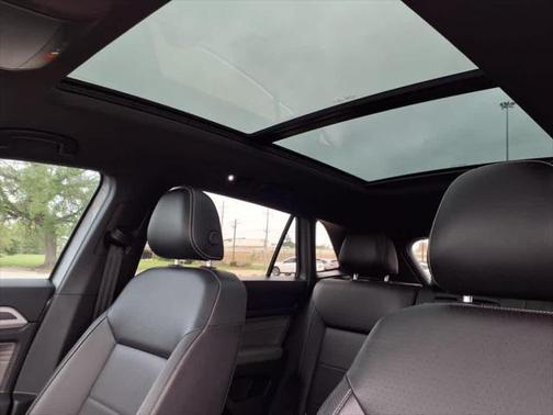 2022 Volkswagen Atlas Cross Sport 2.0T SEL