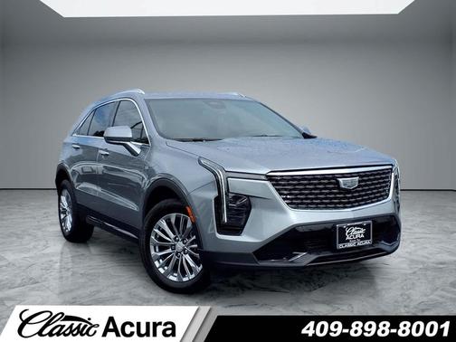 Argent Silver Metallic 2024 Cadillac XT4 Premium Luxury