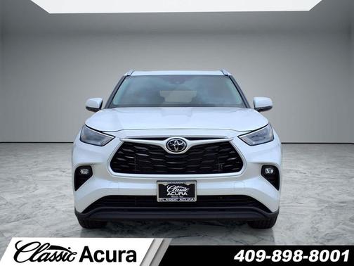 2025 Toyota Highlander XLE