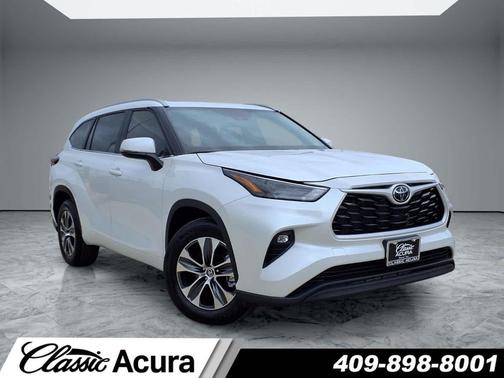 2025 Toyota Highlander XLE