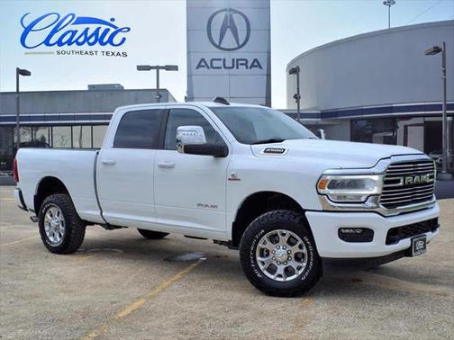 2023 RAM 2500 Laramie Crew Cab 4x4 6'4' Box