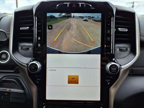 2023 RAM 2500 Laramie Crew Cab 4x4 6'4' Box