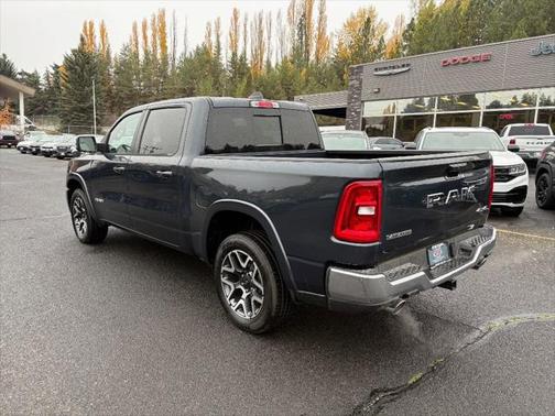 2025 RAM 1500 Laramie Crew Cab 4x4 57' Box