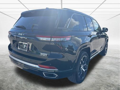 2024 Jeep Grand Cherokee 4xe Summit Reserve