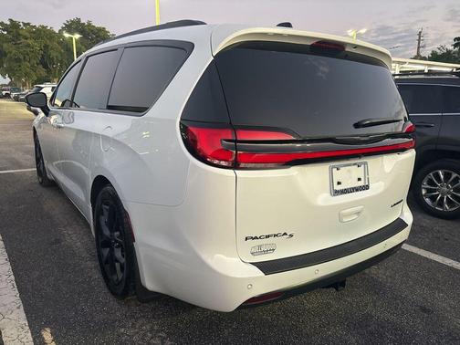 2024 Chrysler Pacifica Limited
