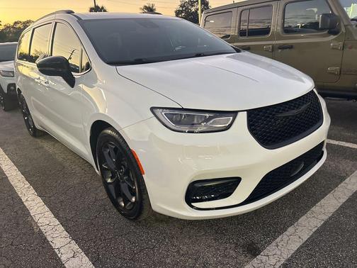 2024 Chrysler Pacifica Limited